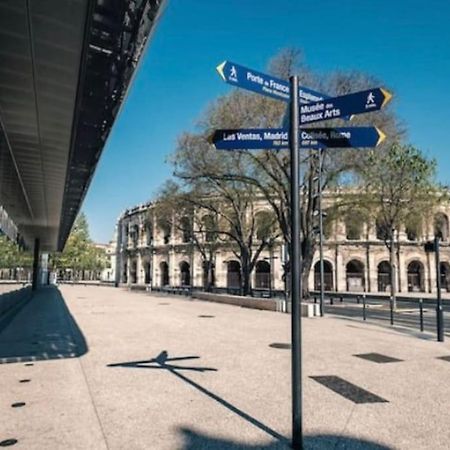 Studio « Le Boheme Chic » Nîmes Eksteriør bilde